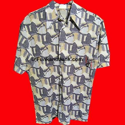 Kings Road with Blue White and Tan Computer Print Pointillism look Short Sleeve Shirt