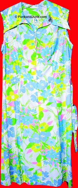 Three R's Deadstock White with Various Spring Flowers Sleeveless Dress with Matching Belt and Triangular Metal Zipper Pull