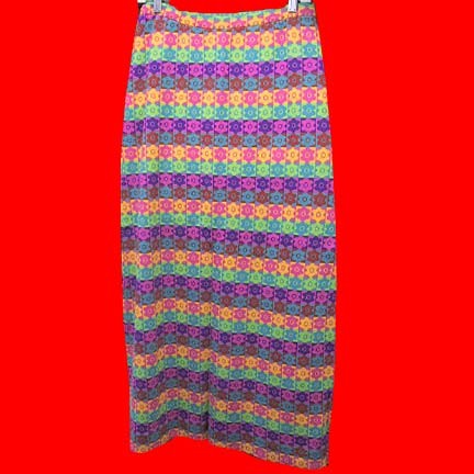 Sportquake by Doris Ross multiple color blocks with Cog shapes inside them full length skirt