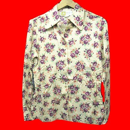 White Stag Gold or Tan with embroidered look carnations with smaller Orange flowers and leaves Rayon long sleeve blouse