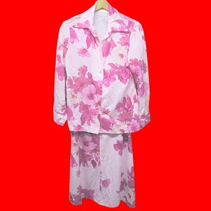Jantzen sheer White top with large Pink Red and Yellow flowers long sleeve top with matching non sheer skirt women's suit