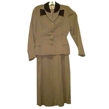 Mordley By Botany Tan with Brown Velvet Collar and Bow Tie Look 40'S Women's Suit with Skirt