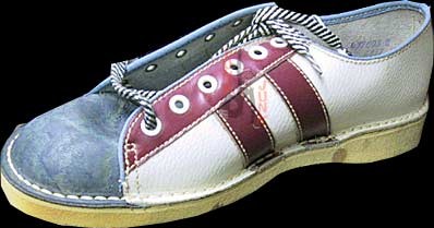 Rounders White with 2 Red Stripe Sneaker Style with Red on Eyelets and Blue Skin Look Toe Women's Shoes